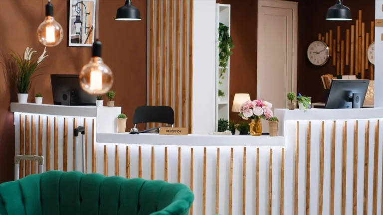 Salon Shape & Arhitektura